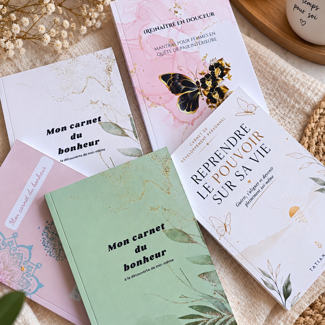 Mes carnets d'introspection et de développement personnel – Pour et Avec Vous Photographie des carnets d'introspection et de développement personnel de Pour et Avec Vous, pour favoriser la connaissance de soi.
